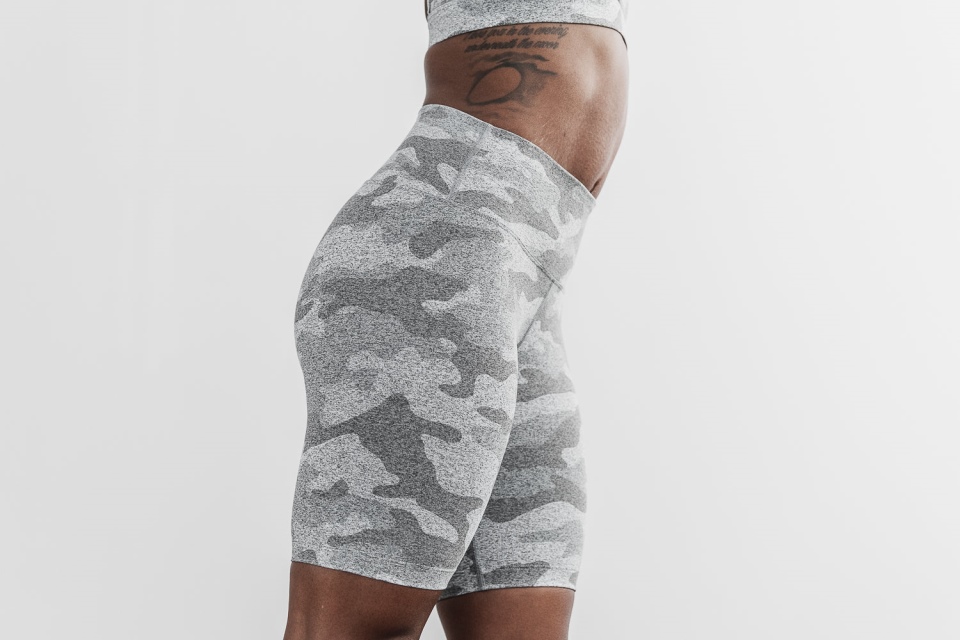 NOBULL High-Rise Short 8" (Plush Heather) White Camo