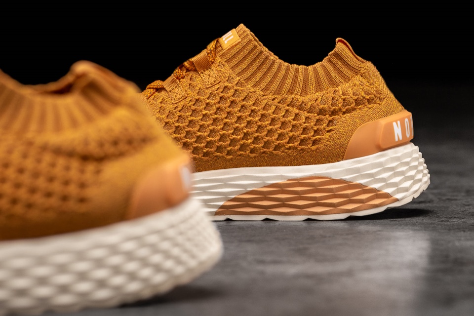 NOBULL Men's Knit Runner Golden