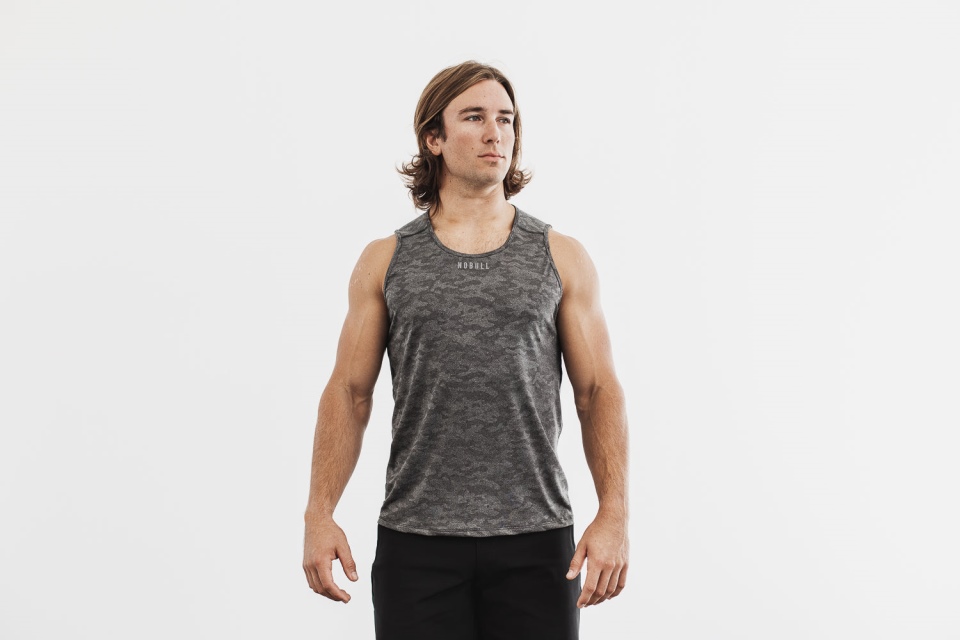 NOBULL Men's Lightweight Textured Tank (Camo) Black