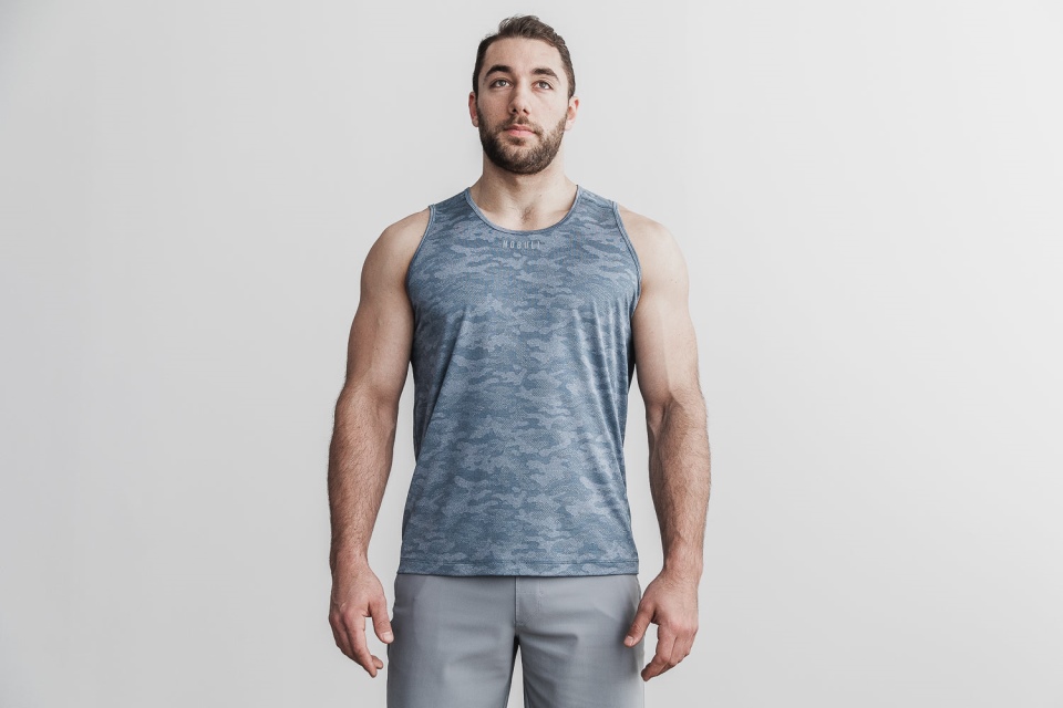 NOBULL Men's Lightweight Textured Tank (Camo) Coastal