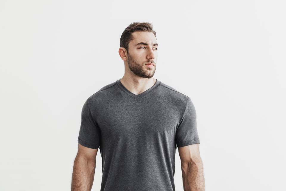 NOBULL Men's V-Neck Tee Charcoal