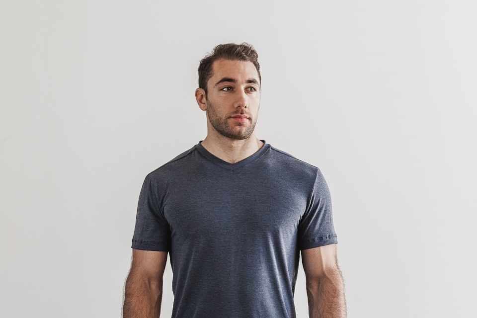 NOBULL Men's V-Neck Tee Navy