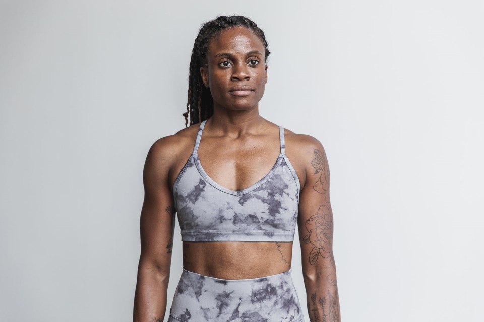 NOBULL V-Neck Sports Bra (Tie-Dye) Cloud