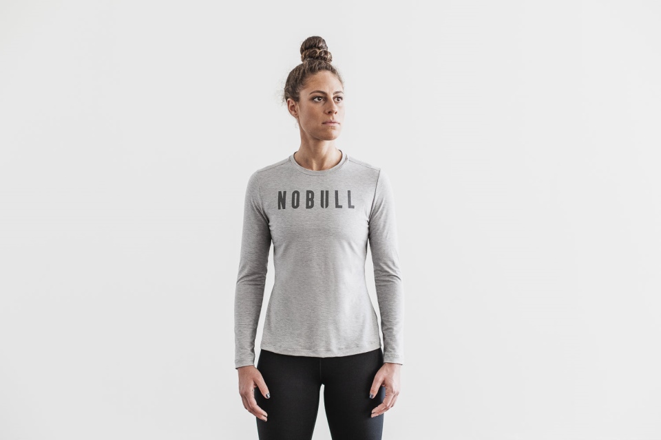 NOBULL Women's Long Sleeve Tee Light Heather Grey