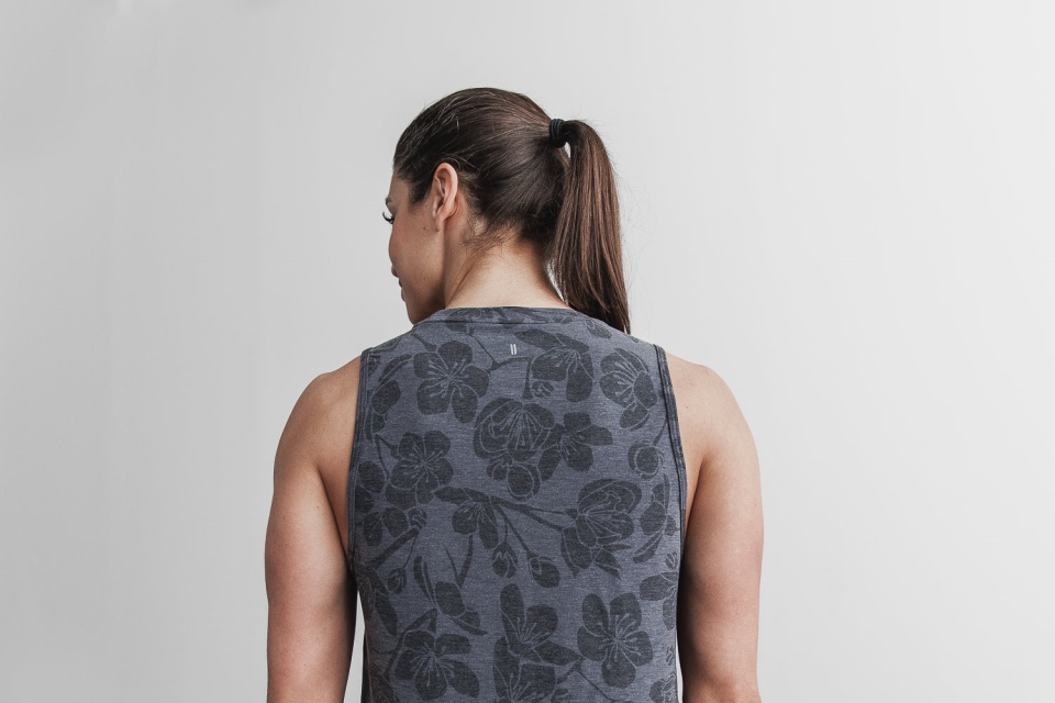 NOBULL Women's Muscle Tank (Cherry Blossom) Charcoal