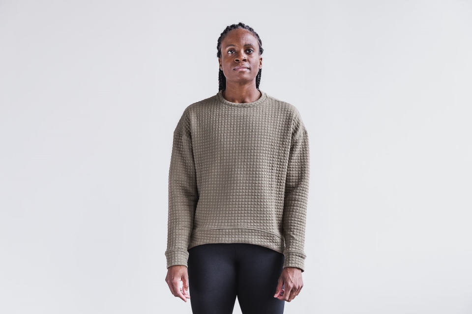 NOBULL Women's Quilted Crew Pullover Rock
